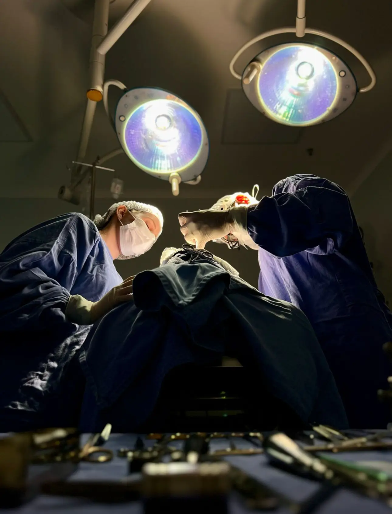 equepe-medica-blefaroplastia-em-salvador Cirurgião especialista em blefaroplastia em Salvador.